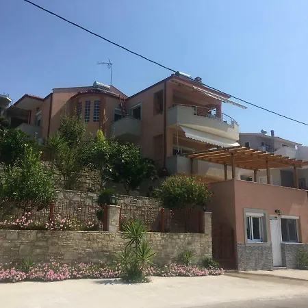 Manti Apartment Skala Marion